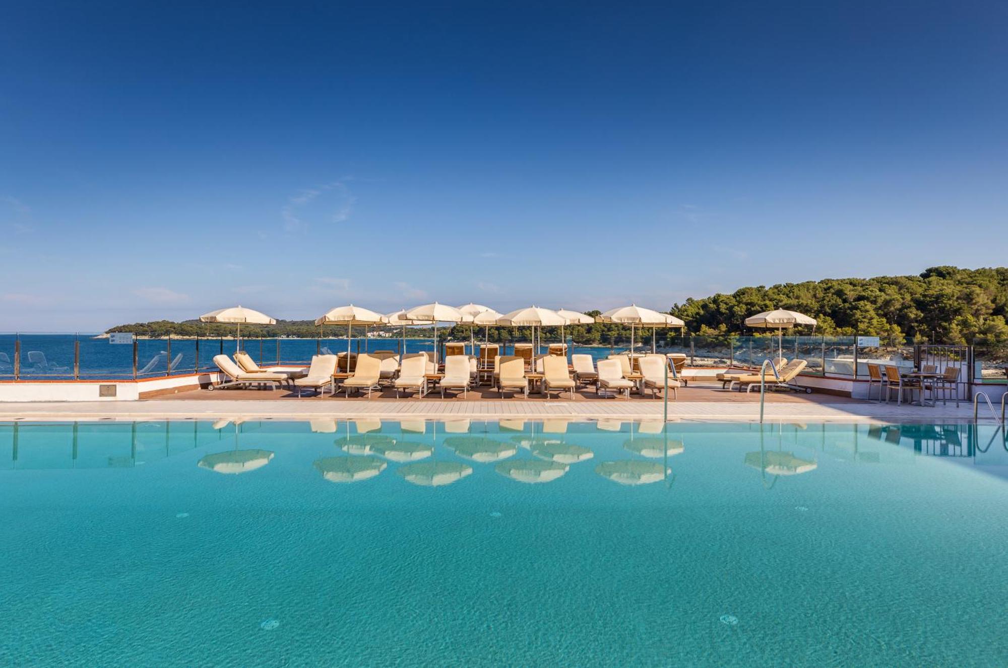 Horizont Resort Pula Exteriör bild